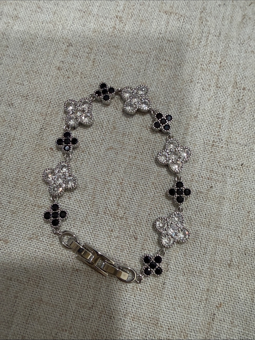 Black & Silver Clover Bracelet